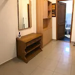 Arijana S Pogledom Na *