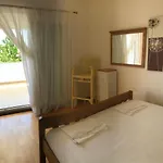Arijana S Pogledom Na Apartamento