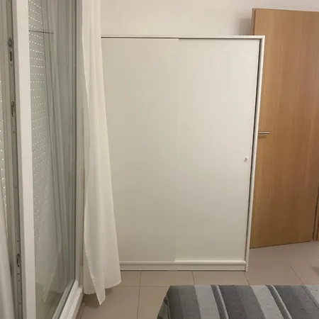 Arijana S Pogledom Na Apartment